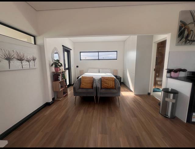 1 BEDROOM STUDIO APARTMENT TO LET IN SANDOWN ESTATE
